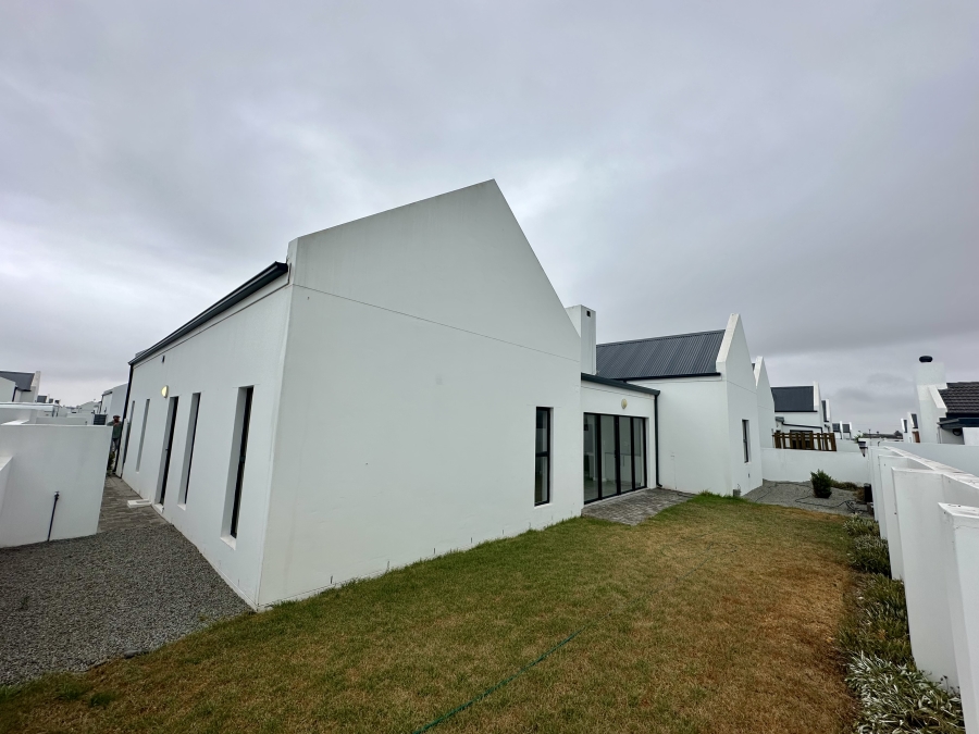 3 Bedroom Property for Sale in Laaiplek Western Cape